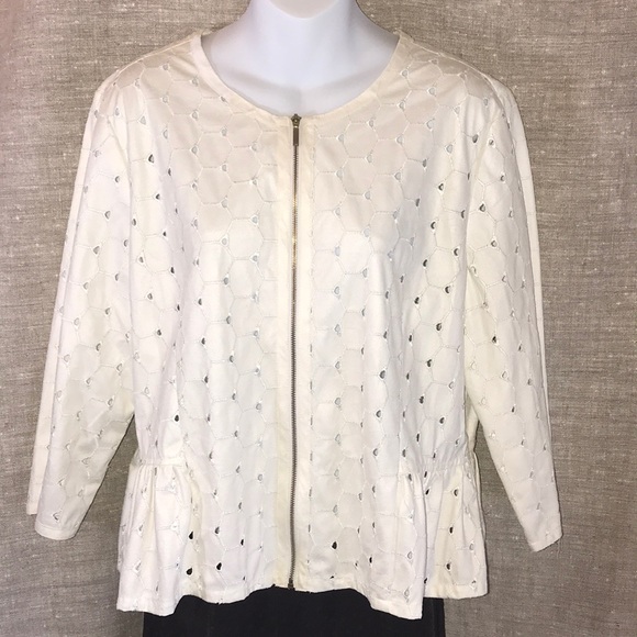 🌟 Ruby Rd. White Eyelet Jacket - Picture 1 of 9